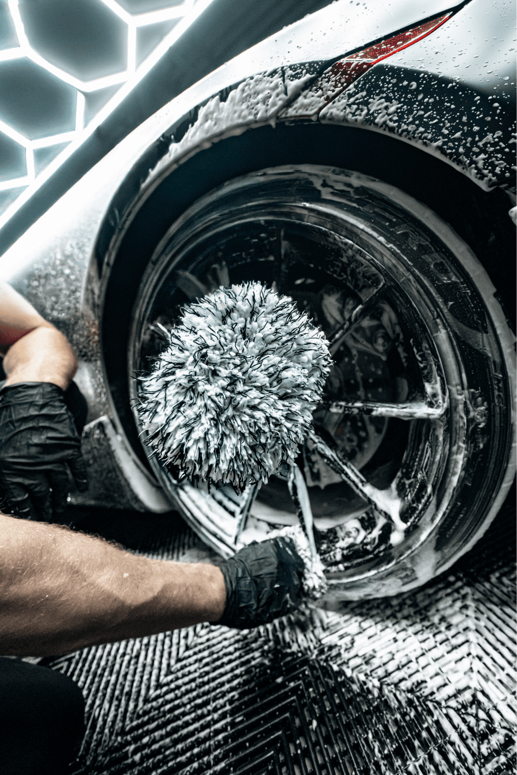 BLACKLINE® MICROFIBER WHEEL MITT - elpanikueado