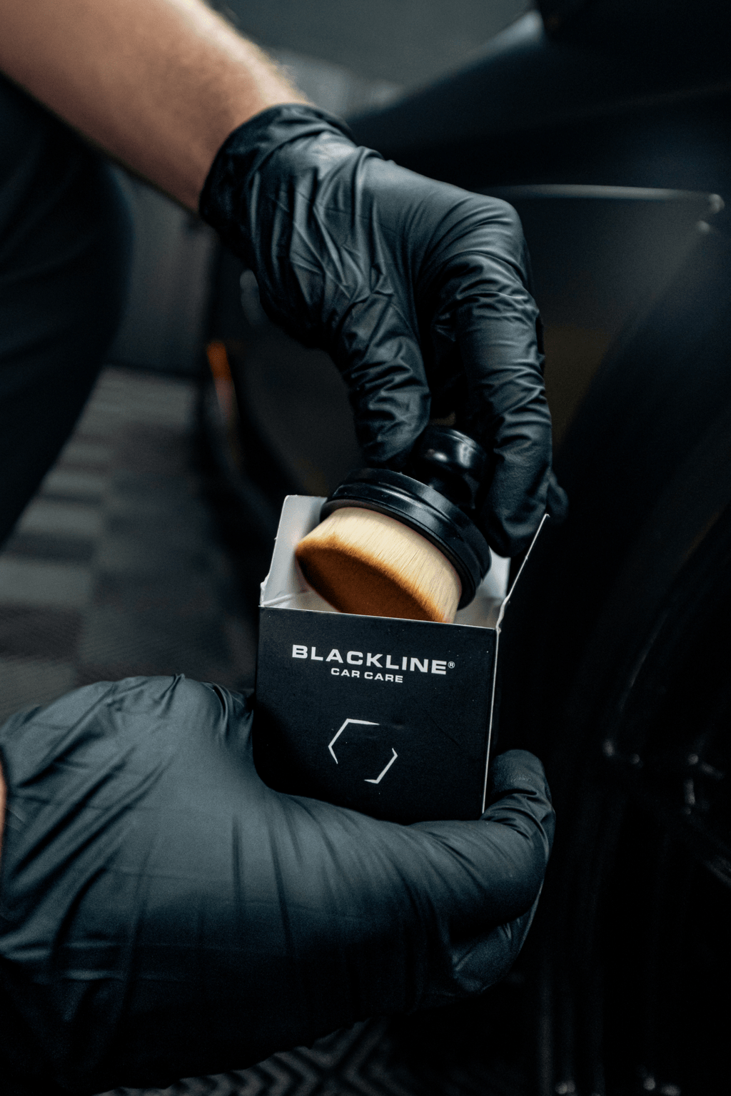 BLACKLINE® TIRE APPLICATOR BRUSH - elpanikueado